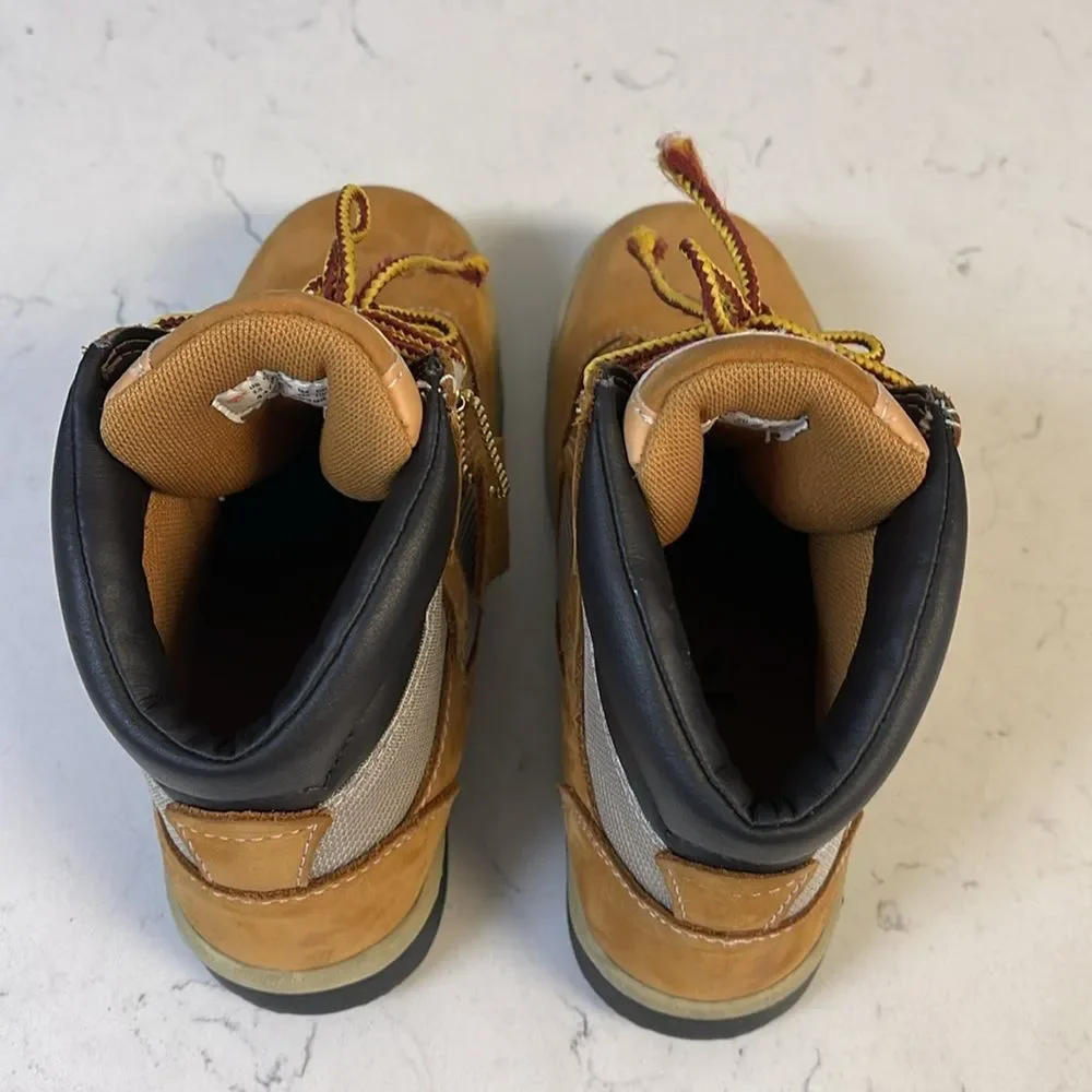 TIMBERLAND FIELD BOOT WHEAT NUBUCK Boys Size 2.5 Kids Style 15845